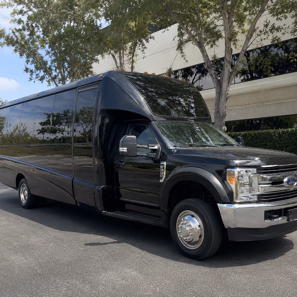 Spokane Birthday, Sweet 16, & Quinceañera Transportation onboard seating